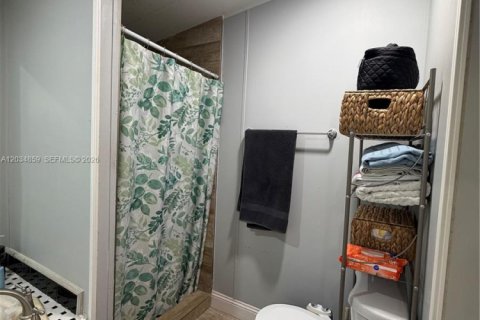 Terreno en venta en Miami, Florida № 2085465 - foto 7