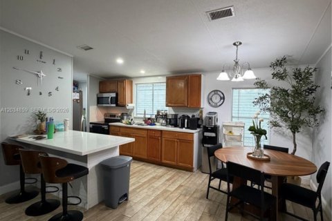 Terreno en venta en Miami, Florida № 2085465 - foto 4