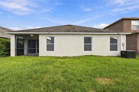 Villa ou maison à vendre à Tampa, Floride: 4 chambres, 161.56 m2 № 2389325 - photo 23