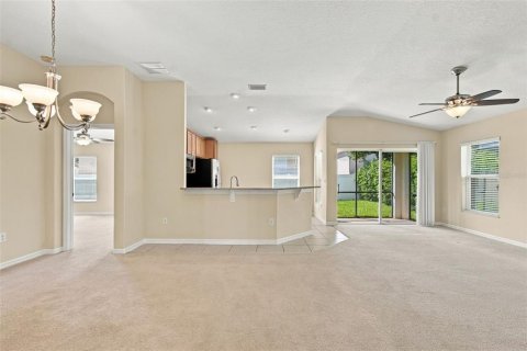 Villa ou maison à vendre à Tampa, Floride: 4 chambres, 161.56 m2 № 2389325 - photo 6