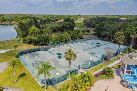 Villa ou maison à vendre à Tampa, Floride: 4 chambres, 161.56 m2 № 2389325 - photo 30