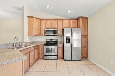 Villa ou maison à vendre à Tampa, Floride: 4 chambres, 161.56 m2 № 2389325 - photo 12