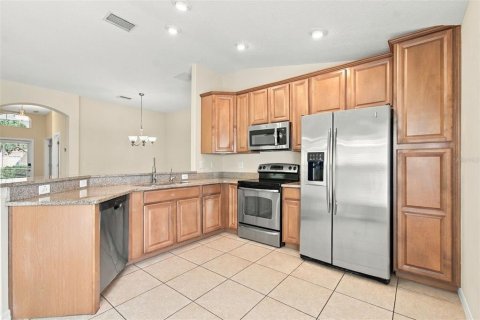 Villa ou maison à vendre à Tampa, Floride: 4 chambres, 161.56 m2 № 2389325 - photo 11