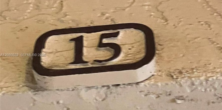 Condo à Pompano Beach, Floride, 2 chambres  № 2190320