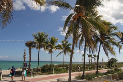 Copropriété à vendre à Miami Beach, Floride: 47.38 m2 № 1985104 - photo 9