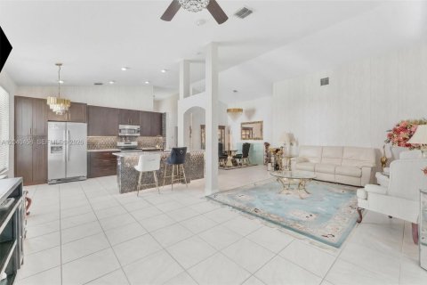 House in Boynton Beach, Florida 3 bedrooms, 173.17 sq.m. № 2087792 - photo 3