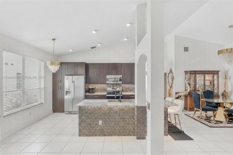House in Boynton Beach, Florida 3 bedrooms, 173.17 sq.m. № 2087792 - photo 6