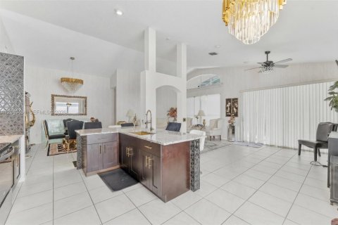 House in Boynton Beach, Florida 3 bedrooms, 173.17 sq.m. № 2087792 - photo 11