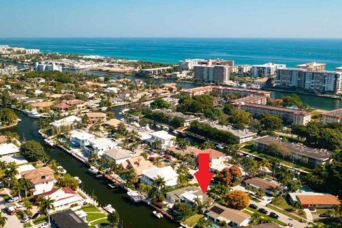 Casa en venta en Lighthouse Point, Florida, 3 dormitorios, 190.08 m2 № 1168578 - foto 1