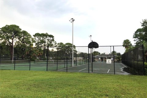 Condo in Orlando, Florida, 2 bedrooms  № 1912511 - photo 18