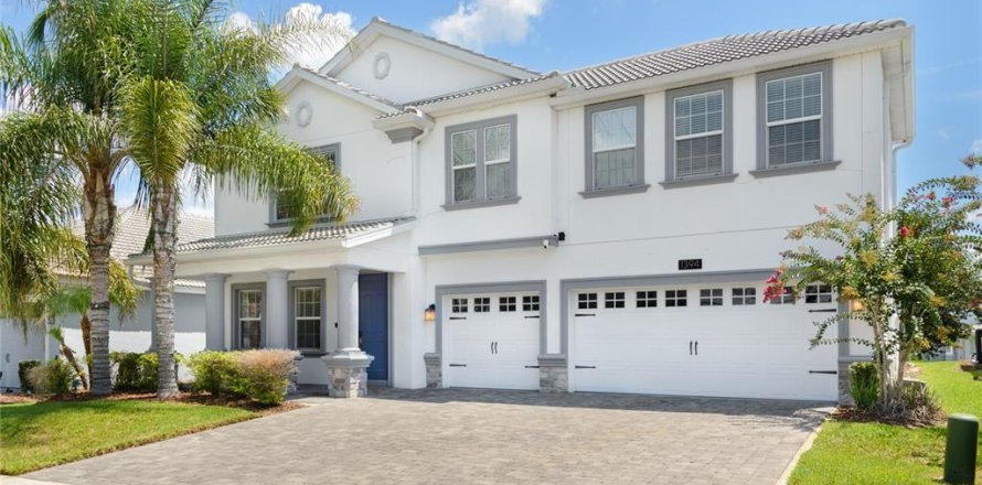 Villa ou maison à Four Corners, Floride 4 chambres, 307.04 m2 № 2232259