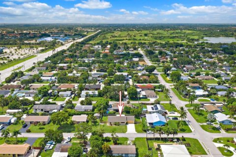 Villa ou maison à vendre à Lake Worth, Floride: 3 chambres, 134.06 m2 № 2189395 - photo 6