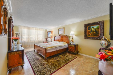 Купить кондоминиум в Холливуд, Флорида 2 спальни, 126.35м2, № 1935478 - фото 14