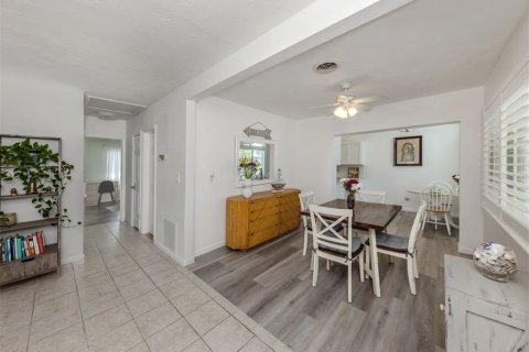 Villa ou maison à vendre à Venice, Floride: 2 chambres, 97.73 m2 № 1510236 - photo 15