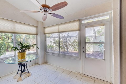 House in Palm Beach Gardens, Florida 3 bedrooms, 199.37 sq.m. № 1923894 - photo 10