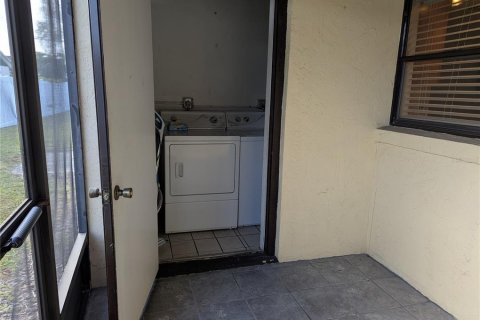 Condo in Winter Haven, Florida, 2 bedrooms  № 1783557 - photo 15