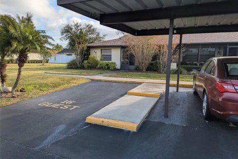 Condo in Winter Haven, Florida, 2 bedrooms  № 1783557 - photo 14