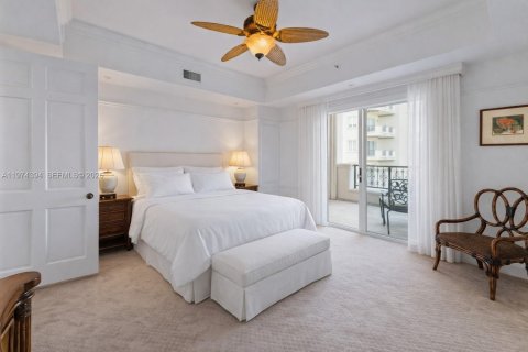 Condo in Miami Beach, Florida, 3 bedrooms № 2281615 - photo 26