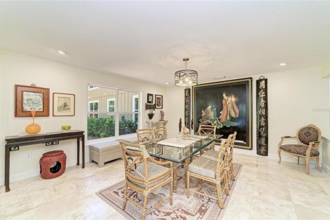 House in Bradenton, Florida 4 bedrooms, 358.32 sq.m. № 2112336 - photo 14