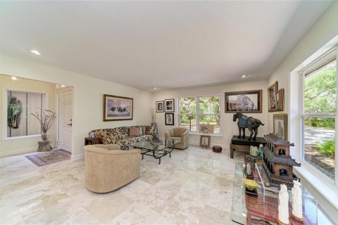 House in Bradenton, Florida 4 bedrooms, 358.32 sq.m. № 2112336 - photo 9