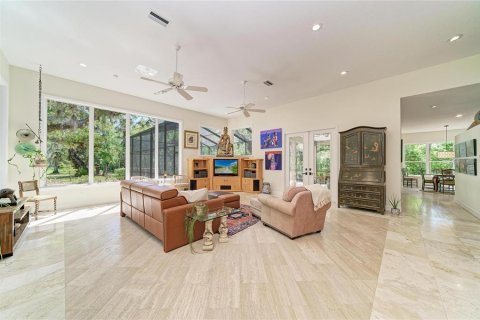 House in Bradenton, Florida 4 bedrooms, 358.32 sq.m. № 2112336 - photo 28