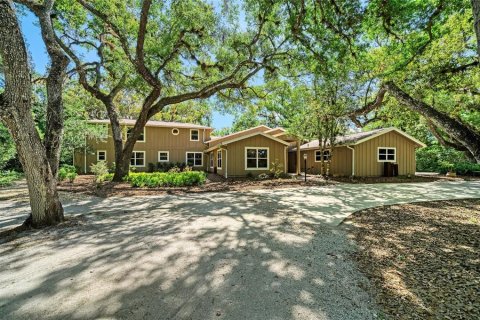 House in Bradenton, Florida 4 bedrooms, 358.32 sq.m. № 2112336 - photo 6