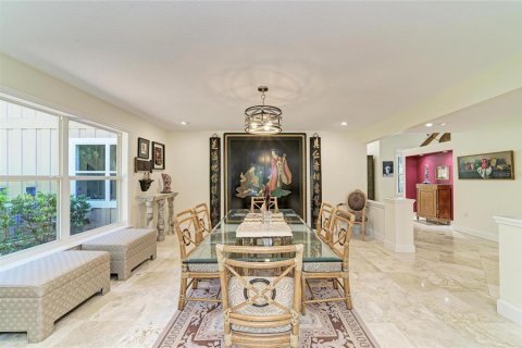 House in Bradenton, Florida 4 bedrooms, 358.32 sq.m. № 2112336 - photo 15