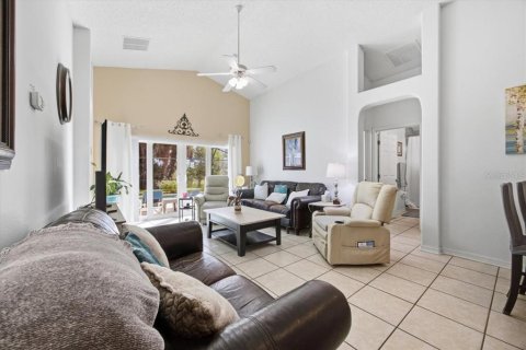 Villa ou maison à vendre à Clermont, Floride: 4 chambres, 132.94 m2 № 2402787 - photo 12