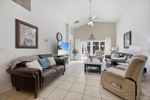 Villa ou maison à vendre à Clermont, Floride: 4 chambres, 132.94 m2 № 2402787 - photo 11