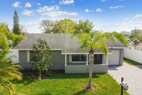 Villa ou maison à vendre à Tampa, Floride: 3 chambres, 114.83 m2 № 2403399 - photo 26