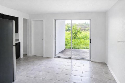 Propiedad comercial en venta en Cocoa, Florida, 4 dormitorios, 77.76 m2 № 2098750 - foto 6