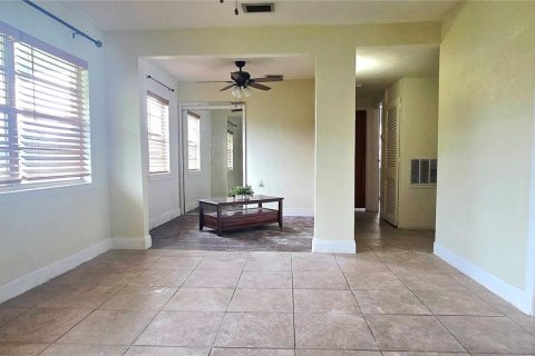 Casa en alquiler en Rockledge, Florida, 2 dormitorios, 80.27 m2 № 1904647 - foto 4