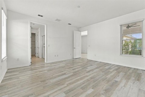 Villa ou maison à vendre à Orlando, Floride: 3 chambres, 182.27 m2 № 2408084 - photo 4