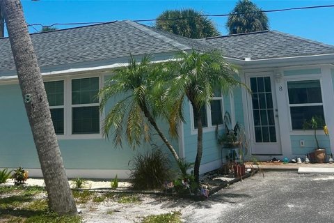 Condominio en Englewood, Florida, 1 dormitorio  № 2156785