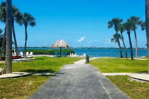Condominio en venta en Englewood, Florida, 1 dormitorio, 44.41 m2 № 2156785 - foto 12