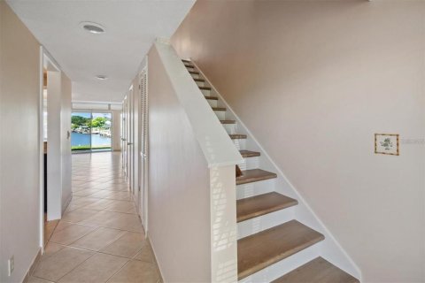 Condo in Palm Coast, Florida, 2 bedrooms № 2094779 - photo 4