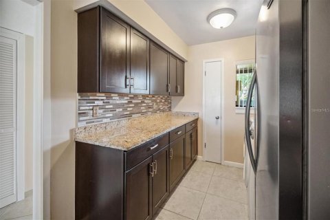 Condo in Palm Coast, Florida, 2 bedrooms № 2094779 - photo 6