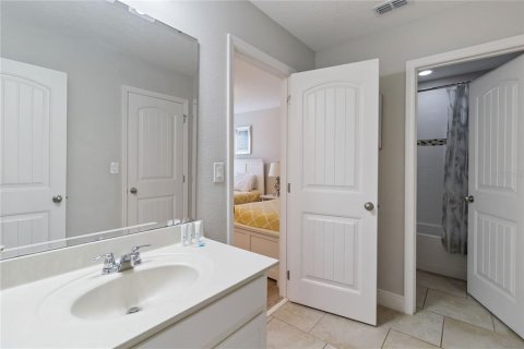 Casa en venta en Davenport, Florida, 6 dormitorios, 305.18 m2 № 1722221 - foto 29