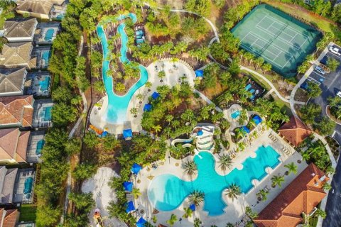 Casa en venta en Davenport, Florida, 6 dormitorios, 305.18 m2 № 1722221 - foto 5