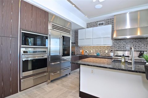 Купить кондоминиум в Сарасота, Флорида 10 комнат, 502.14м2, № 1048775 - фото 8