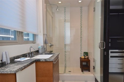 Купить кондоминиум в Сарасота, Флорида 10 комнат, 502.14м2, № 1048775 - фото 29