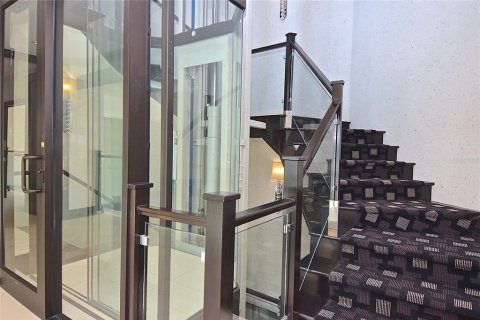 Купить кондоминиум в Сарасота, Флорида 10 комнат, 502.14м2, № 1048775 - фото 5