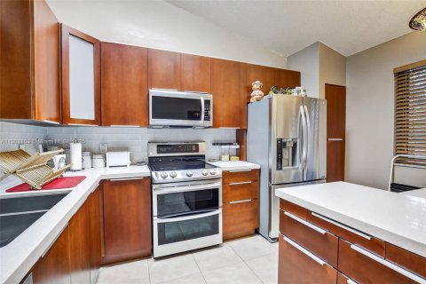 Copropriété à louer à Plantation, Floride: 3 chambres, 163.51 m2 № 1963391 - photo 6