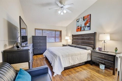 Copropriété à louer à Plantation, Floride: 3 chambres, 163.51 m2 № 1963391 - photo 20