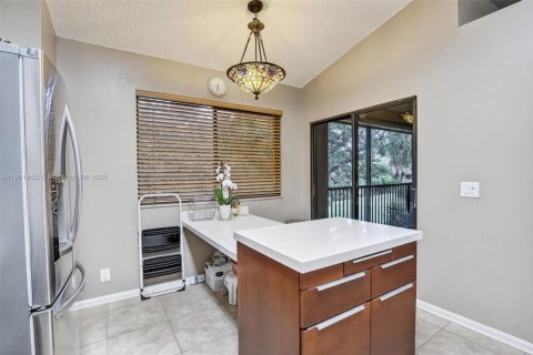 Copropriété à louer à Plantation, Floride: 3 chambres, 163.51 m2 № 1963391 - photo 7