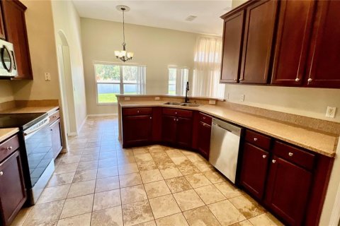 Casa en venta en Kissimmee, Florida, 5 dormitorios, 282.24 m2 № 1913206 - foto 24