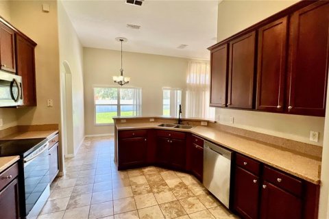 Casa en venta en Kissimmee, Florida, 5 dormitorios, 282.24 m2 № 1913206 - foto 25