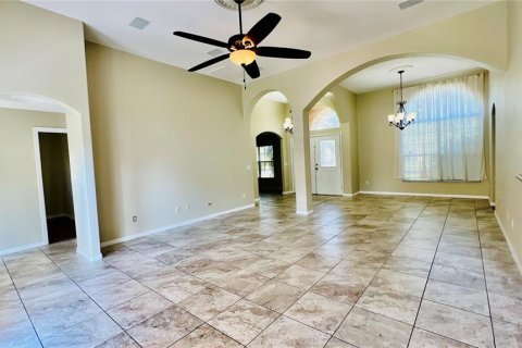 Casa en venta en Kissimmee, Florida, 5 dormitorios, 282.24 m2 № 1913206 - foto 17