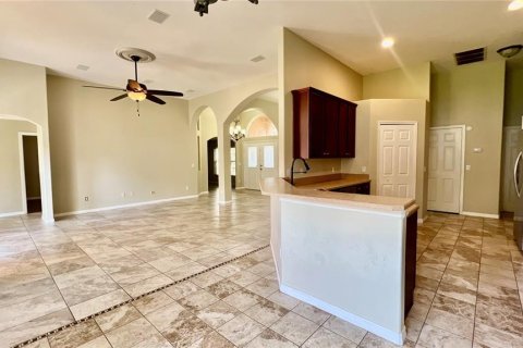 Casa en venta en Kissimmee, Florida, 5 dormitorios, 282.24 m2 № 1913206 - foto 27