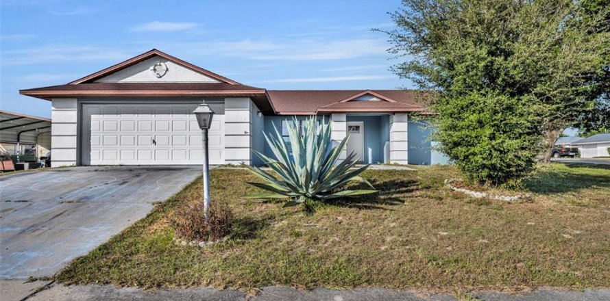Casa en Ocala, Florida 3 dormitorios, 156.73 m2 № 2121750